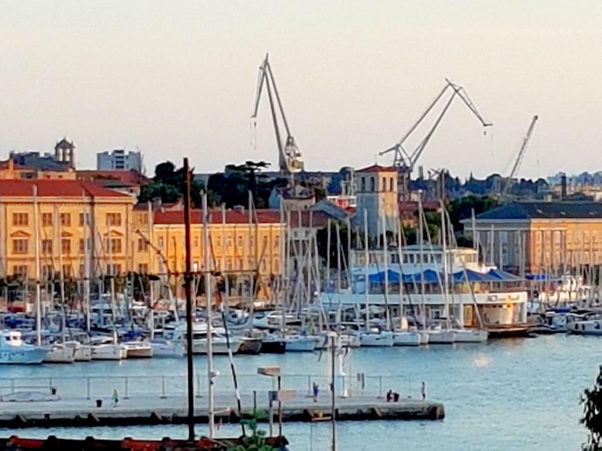 Apartamento App Obrovac In The Centre - With Amazing Sea View! Pula Exterior foto